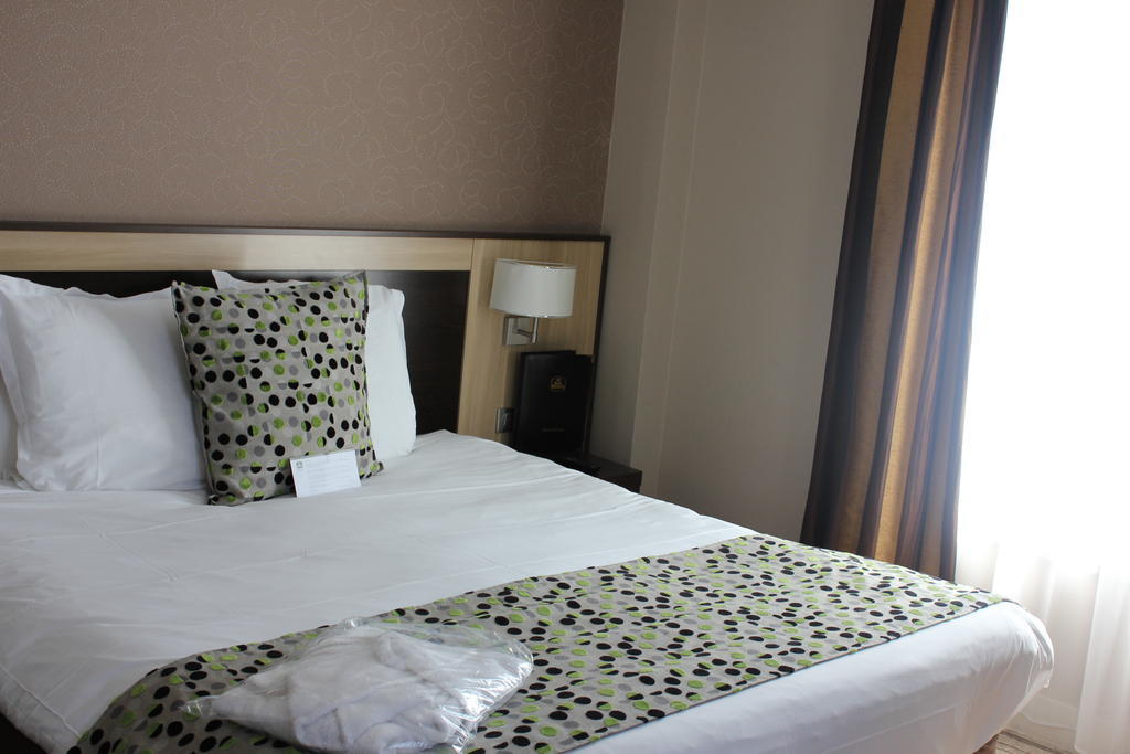 Best Western Plus Hotel Malherbe Caen Rum bild